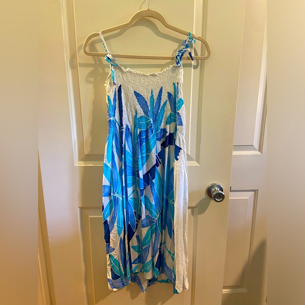 White and Blue Floral Print Spaghetti Strap Dress, Women’s One Size